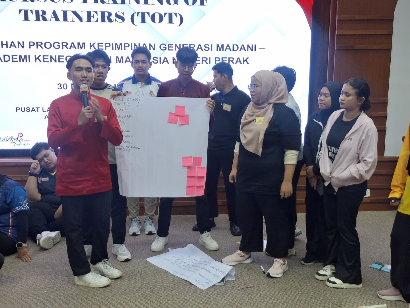 KURSUS TRAINING OF TRAINER (TOT) MODUL LATIHAN PROGRAM KEPIMPINAN GENERASI MADANI (PKGM) ABM
