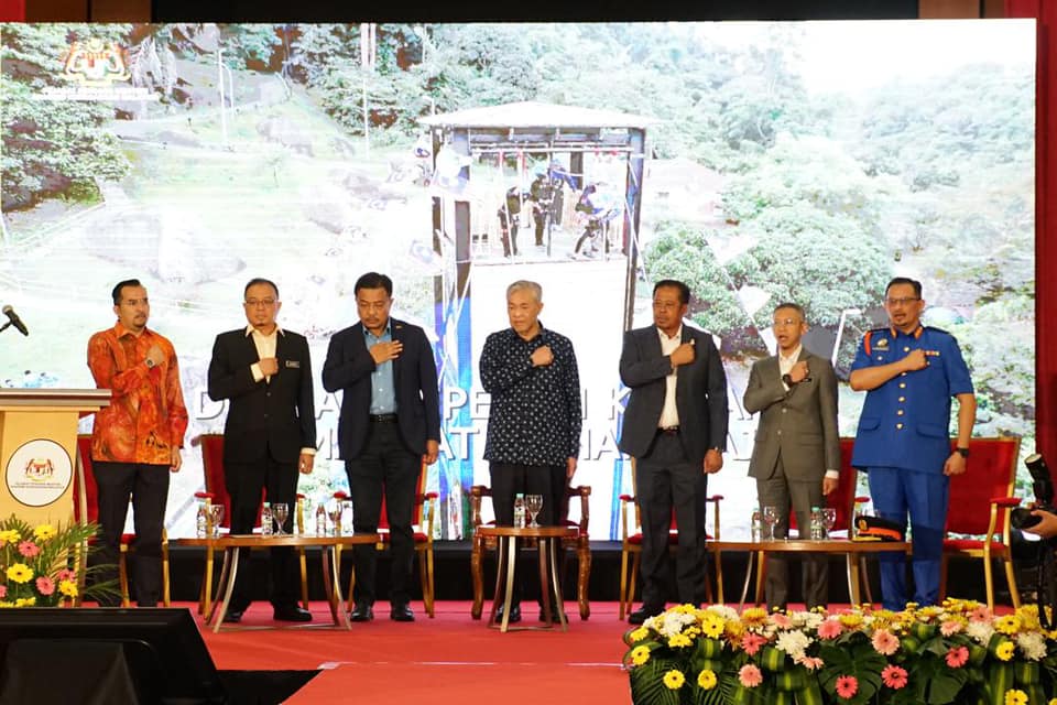 Akademi Kenegaraan Malaysia (AKM), Pejabat Perdana Menteri dengan kerjasama Sekretariat Kesatuan Sekerja dan Ekonomi GiG Malaysia telah berjaya melaksanakan Konvensyen Ekonomi Gig Malaysia MADANI pada 28 Oktober 2024