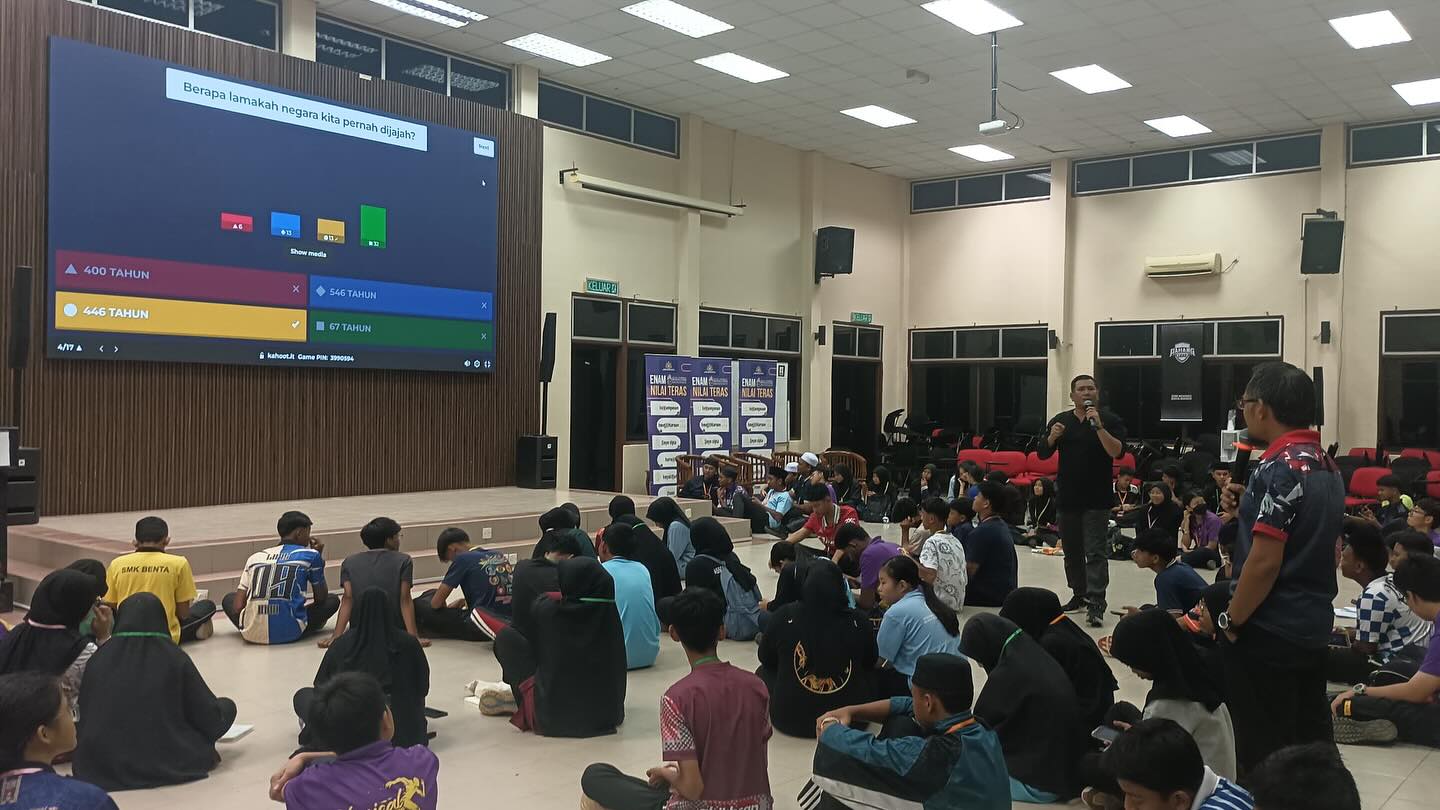 SEMINAR KENEGARAAN MALAYSIA MADANI (INSTITUSI PENDIDIKAN)